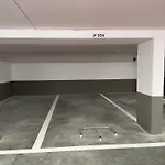 Apartment Luxury With Pool & Parking *