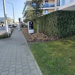 Luxury With Pool & Parking *