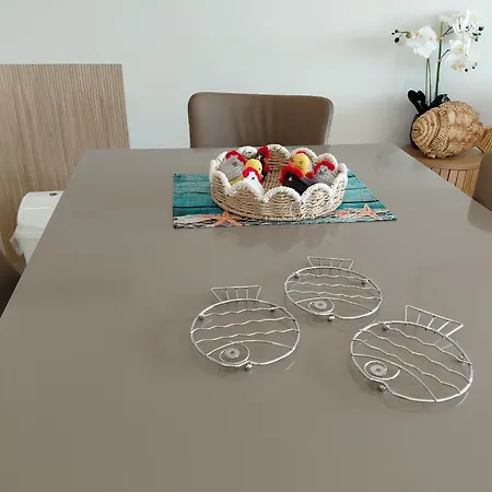 Apartment Luxury With Pool & Parking *