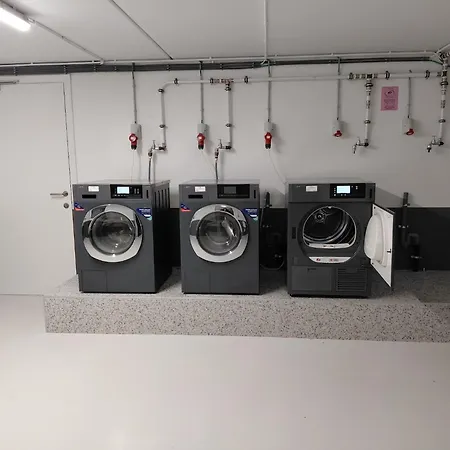 Apartment Luxury With Pool & Parking *