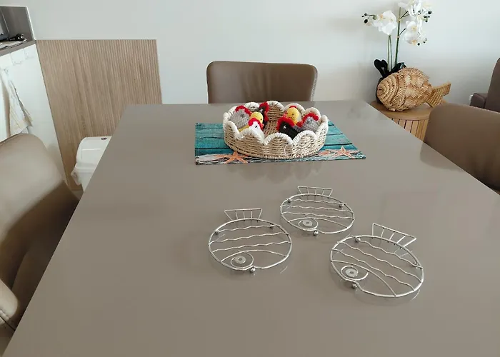 Apartment Luxury With Pool & Parking *