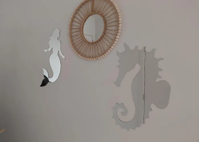 Luxury With Pool & Parking *