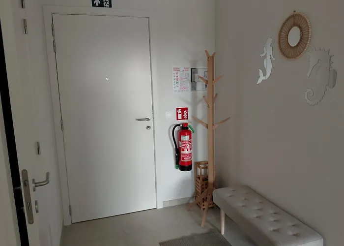 Luxury With Pool & Parking *